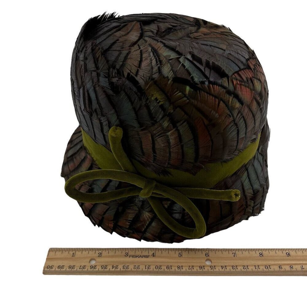 Vintage Womens Cloche Hat Peacok Feathers Irridescent G Howard Hodge Jr Flapper - Picture 10 of 11